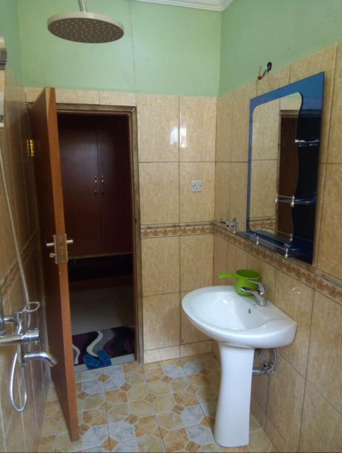 Anmut Hostel Lushoto Ngoại thất bức ảnh