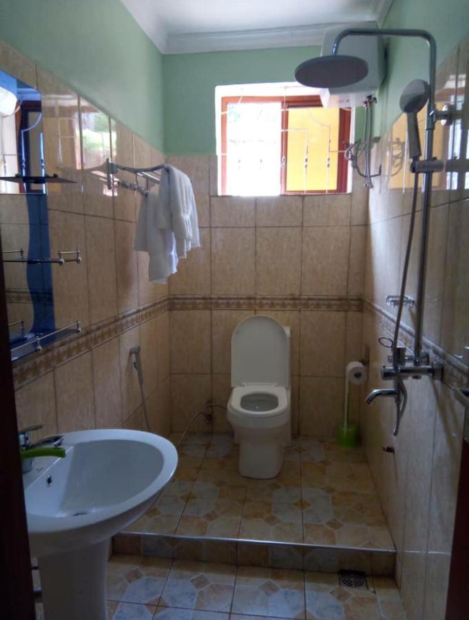 Anmut Hostel Lushoto Ngoại thất bức ảnh